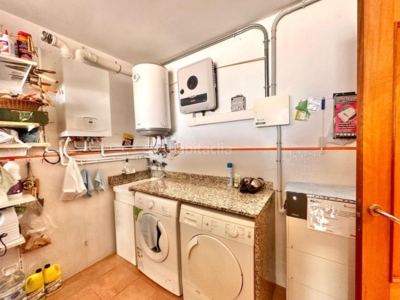Foto 3d8a1daa-7a71-4243-84c1-c086f396685e. Casa adossada amb calefacció aparcament a Centre Palamós