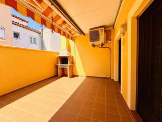 Semi detached house in Centre. Palamós casa adosada con garaje, en la zona del puerto nautico