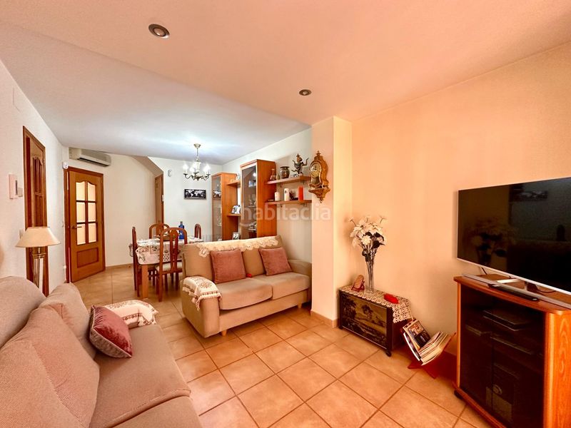 Foto bb1a47a7-6e14-44b3-a1ad-57f3ebcf3375. Casa adossada amb calefacció aparcament a Centre Palamós