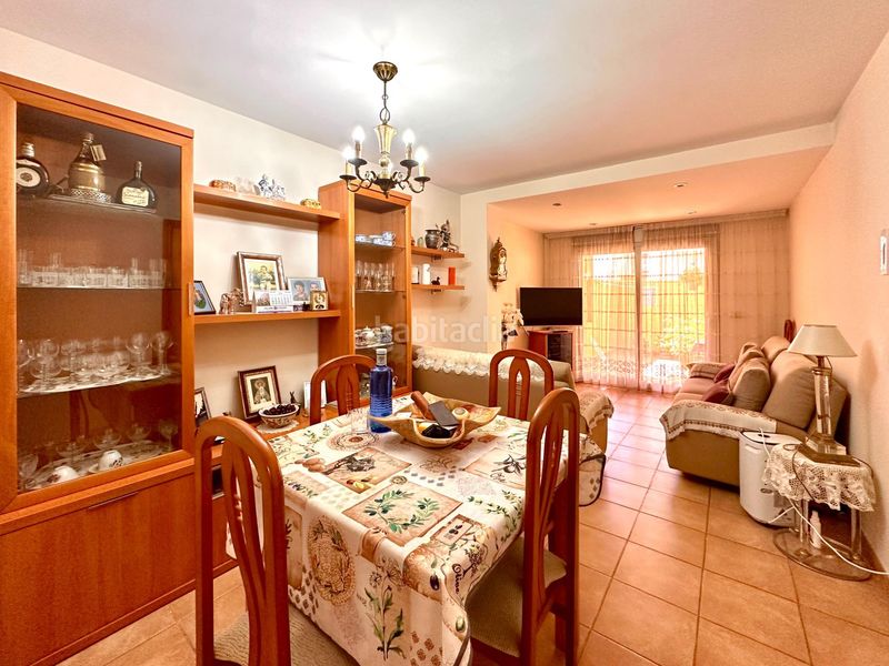Foto e92d8a44-d513-447e-adaf-8038066fde0a. Casa adossada amb calefacció aparcament a Centre Palamós