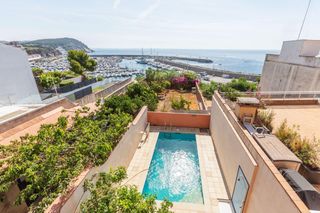 Masia a El Pedró. Palamós magnífica casa adosada a 1ra linia de mar y con piscina