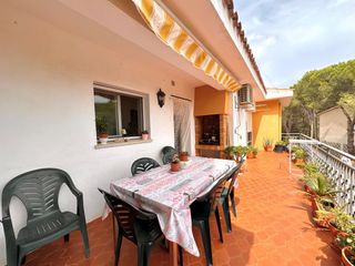 Appartamento in Centre. Palamós piso con entrada independiente con gran terraza y garaje