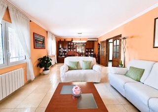 Xalet a Poble. Calonge chalet con garaje y piscina en perfecto estado. zona mas