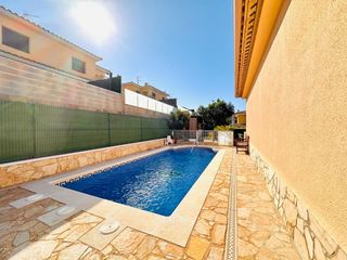 Xalet a Poble. Calonge chalet con garaje y piscina en perfecto estado. zona mas