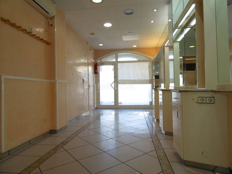 Foto 558392d2-4f8c-4378-86a7-5635427a8b90. Alquiler local comercial  de 40 m2. al lado del mercado municipal, se tu propio jefe a ! en Palamós