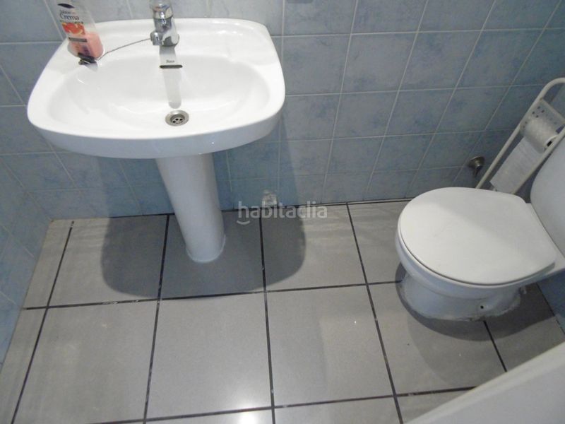 Foto 5a39b66d-54f3-4e40-9809-05a89a31f5a5. Alquiler local comercial  de 40 m2. al lado del mercado municipal, se tu propio jefe a ! en Palamós