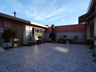 Edifici a Poble