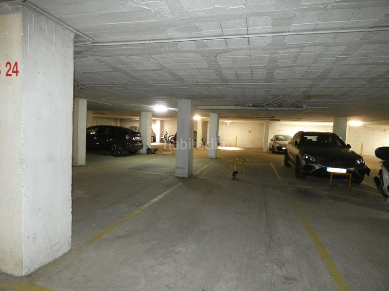 Foto 661e2cc1-b1df-4c86-86cd-7f06f674ff75. Aparcament cotxe a Poble Calonge