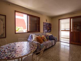Piso  Calle guimar. Oportunidad en candelaria! acogedora vivienda a pocos minutos de
