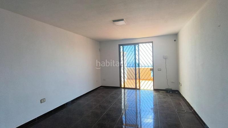 Foto f5db4324-60e7-48d4-bedb-60866cd0ad04. Piso  con amplia terraza! en Tabaiba Rosario (El)