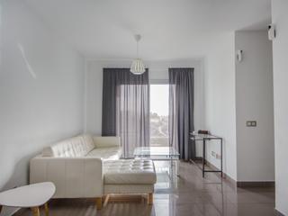 Location Appartement  Avenida venezuela. Piso amueblado con garaje