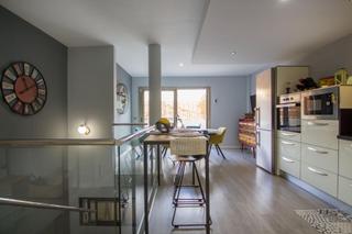 Dúplex  Calle garabato. Dúplex en venta con terraza, plaza de garaje y trastero en el so