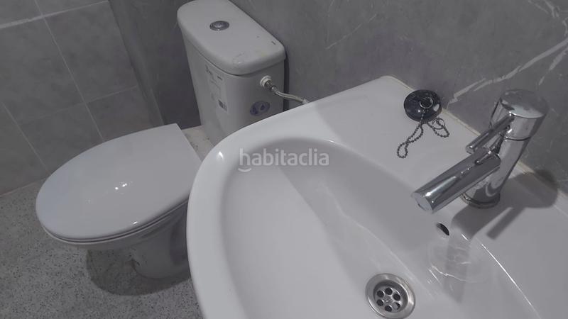 Foto c8c9b9e2-23d5-4b56-ad47-70cfb3b8ce7a. Alquiler local comercial alquiler local comercial gran via sant germà en Barcelona