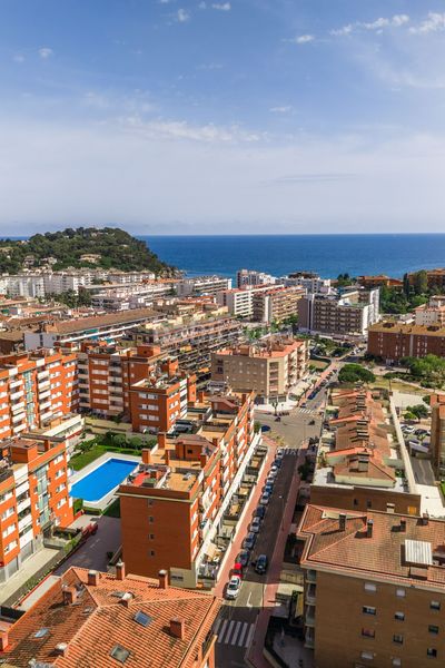 Foto 1e76dabe-0795-4e3a-bfc7-99271d163fa8. Pis amb calefacció piscina a Fenals Lloret de Mar