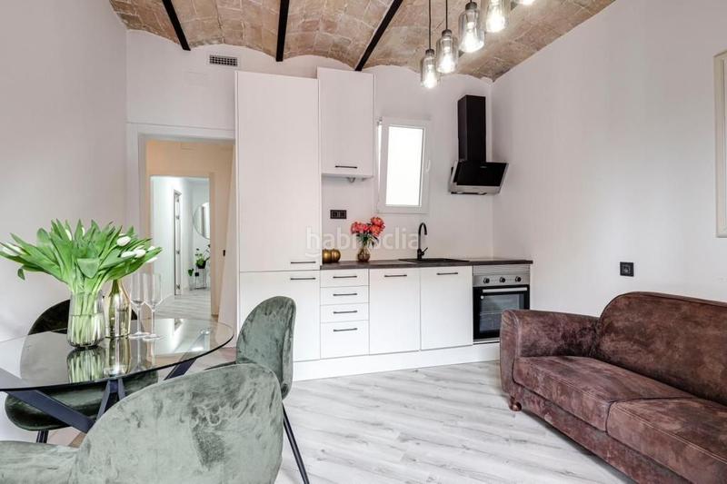 Foto ba860ae3-8d34-4284-8bd1-f892f9789144. Etagenwohnung mit heizung in El Poble Sec - Parc de Montjuïc Barcelona