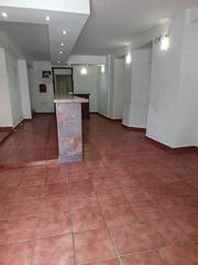 Location Local commercial à Loja. Se alquila bar totalmente reformado, listo para equipar y comenz