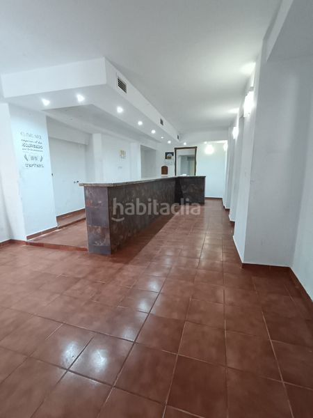 Foto 0680091f-a7dd-4fd6-824a-7790b8bd14f6. Lloguer local comercial a Loja