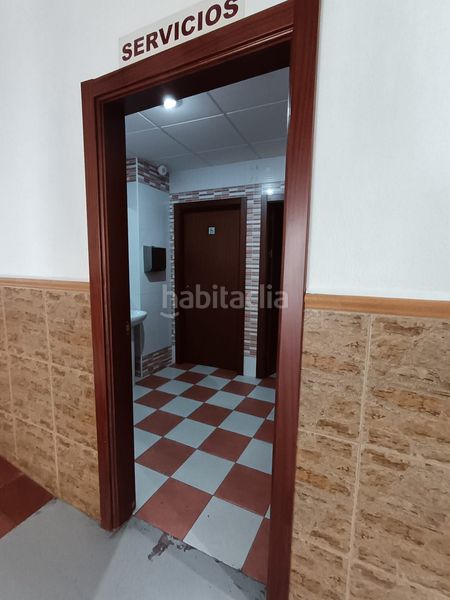 Foto 30599440-cf10-41d8-84d6-c3d47e53f266. Lloguer local comercial a Loja