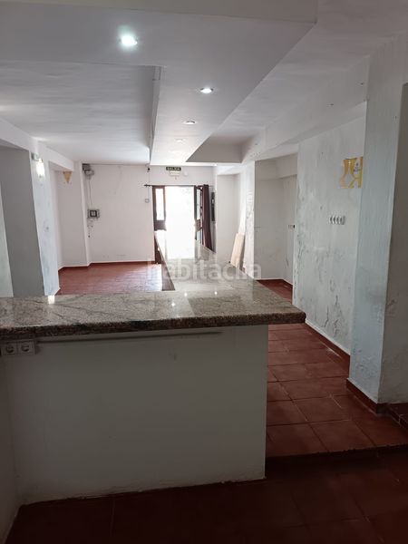 Foto f59fa7c2-0845-4cfa-999a-7d8117ce86d2. Lloguer local comercial a Loja