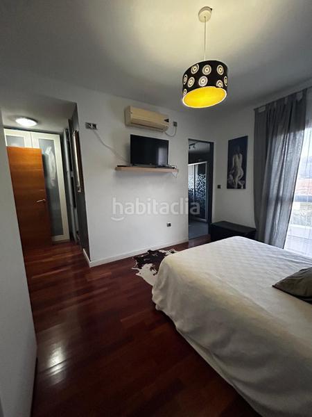 Foto dacf4487-4a8f-4f73-ac67-c36ea204d9f7. Chalet avec parking piscine dans Loja