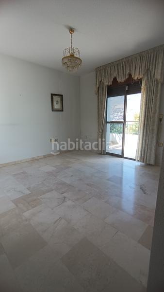 Foto 1962e7fd-ff10-4c36-837d-55ee6af4e9ba. Chalet con camino riscaldamento parcheggio piscina in Loja