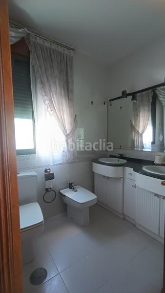 Foto 3e1c217f-8188-40c9-a092-3a3b90399d05. Chalet con camino riscaldamento parcheggio piscina in Loja