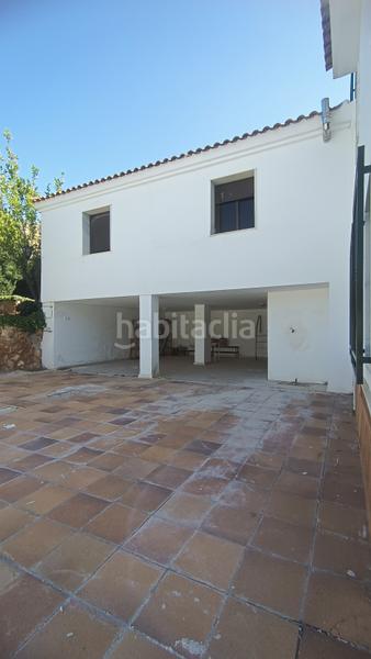 Foto 84a42f66-7a2d-43c2-8a18-5acb928b9573. Chalet con camino riscaldamento parcheggio piscina in Loja