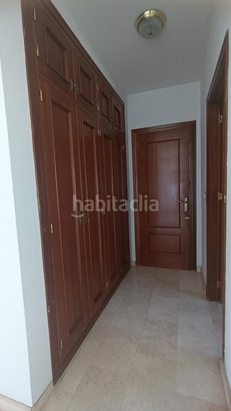 Foto 853a36f7-0102-433c-996b-3b87eae13b3e. Chalet con camino riscaldamento parcheggio piscina in Loja