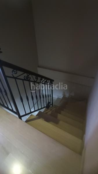 Foto b14810e2-7bbc-4850-88b7-3e0eb0c3fbd8. Casa adosada se vende casa con patio y terraza en muy buen estado en Loja