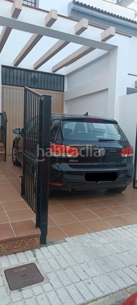 Foto e70d588f-64bc-47a1-9e42-350da6955122. Casa adosada se vende casa con patio y terraza en muy buen estado en Loja