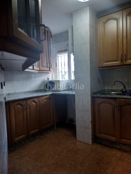 Foto a17894cc-64fc-4475-849d-2f54c3ab69a7. Piso en calle pline 19 piso económico en venta en Loja