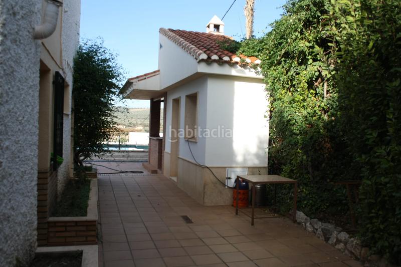 Foto 16986f7e-42b5-4cd8-9e74-3f0eca6e25f9. Chalet venta de chalet zona llano piña en Loja