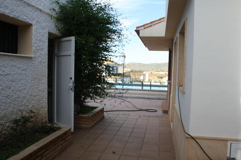 Foto 36c89964-cf8e-44fc-b971-d42702ac82bb. Chalet venta de chalet zona llano piña en Loja