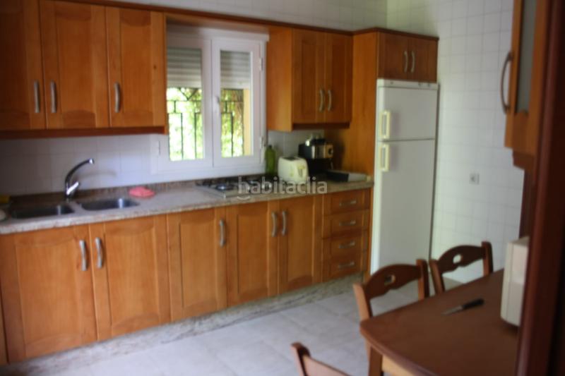 Foto 9d5a26e2-c0c5-4b87-b0ed-3a6201df734b. Chalet venta de chalet zona llano piña en Loja