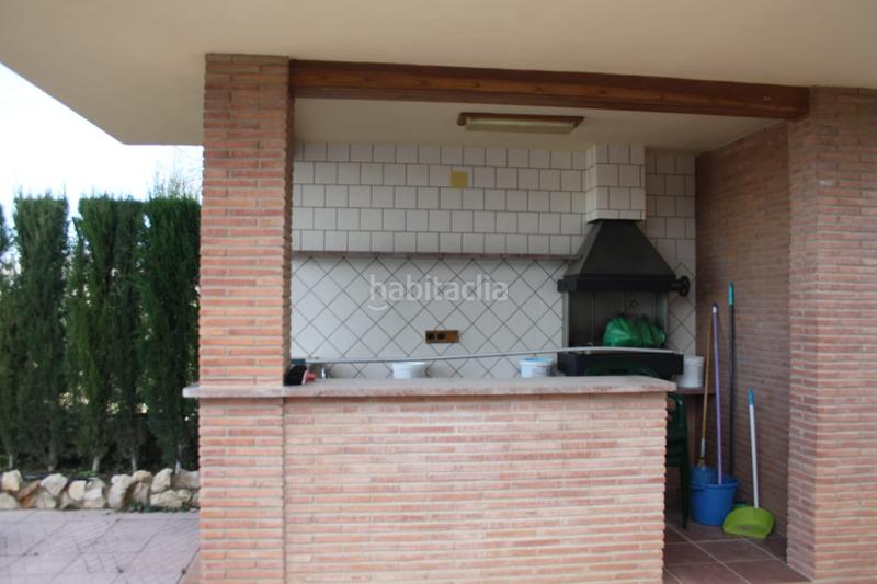 Foto c2858602-6082-4c30-8218-8a3f4f2fec56. Chalet venta de chalet zona llano piña en Loja