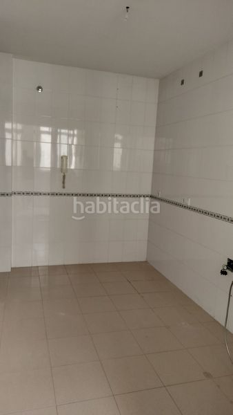 Foto bd8c74fb-3848-43a9-b009-2645384fe251. Flat in n/a in Loja