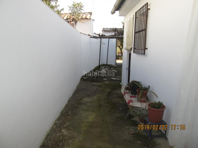 Foto fa389445-e5cb-4c72-a459-2538f25dbb37. Reihenhaus in Loja