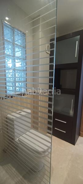 Foto 3840d31c-8fd8-4d98-b810-8bfe0329a365. Piso totalmente amueblado, listo para vivir de inmediato. en Loja