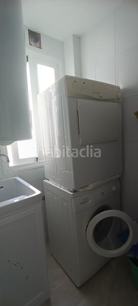 Foto bcf4d5af-2946-43c3-b78d-ef650c44ed29. Piso totalmente amueblado, listo para vivir de inmediato. en Loja