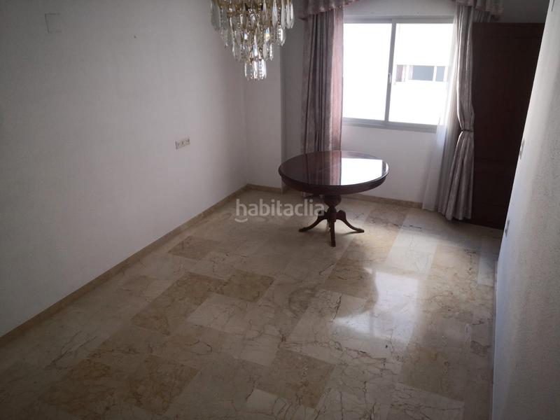 Foto d4f39895-8d3b-42c1-a06f-f5e1473495af. Appartement avec parking dans Loja