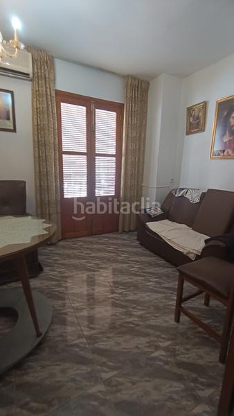 Foto b28e1057-bc16-4b34-ad85-f88949f5f3c7. Haus mit kamin parking in Loja