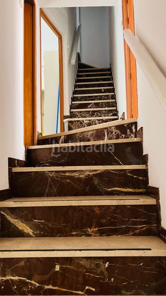 Foto b71d053d-4f2f-4d8a-b530-3812b90adcc3. Casa en Loja