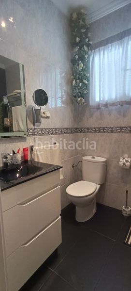Foto 25b831cd-21f9-4a97-8994-61bb9336e3ed. Casa a Loja