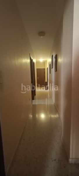 Foto 087d22a2-dbce-4f37-a6fc-710e446fe9f9. Piso  muy luminoso y céntrico en Loja