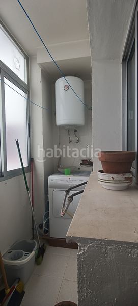 Foto ab8f6512-7b47-4418-be31-d31f835149a1. Piso  muy luminoso y céntrico en Loja