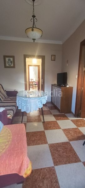 Foto b6cb8a28-907a-4d1e-9fc2-f90dad20ed25. Flat in Loja