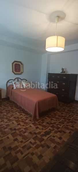 Foto 9b27b87f-e866-4ed0-a440-014435eddf26. Casa a Loja
