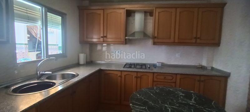 Foto c3318ccb-e6b5-40dc-a3ed-90f5f4419ea1. Casa a Loja