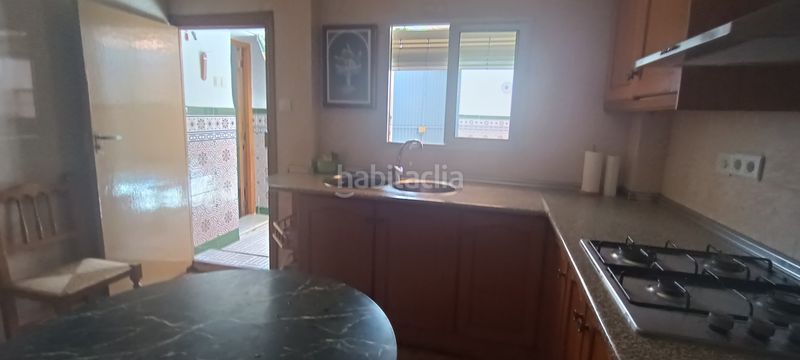 Foto c7aa6681-10c4-4465-bdbf-c857605d8f38. Casa a Loja
