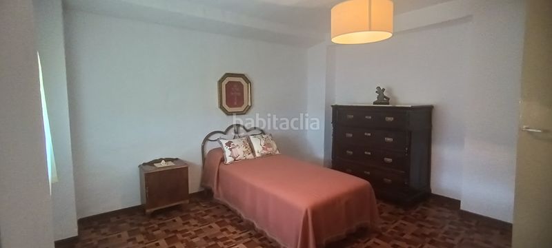 Foto dcba0c4b-b776-4aaf-a657-de2baee1f692. Casa a Loja